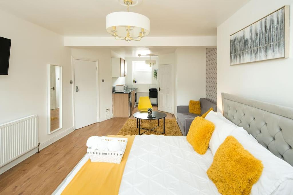 Spacious Studio For Up To 4! Sofa Bed London Exterior foto