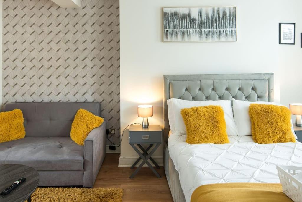 Spacious Studio For Up To 4! Sofa Bed London Exterior foto