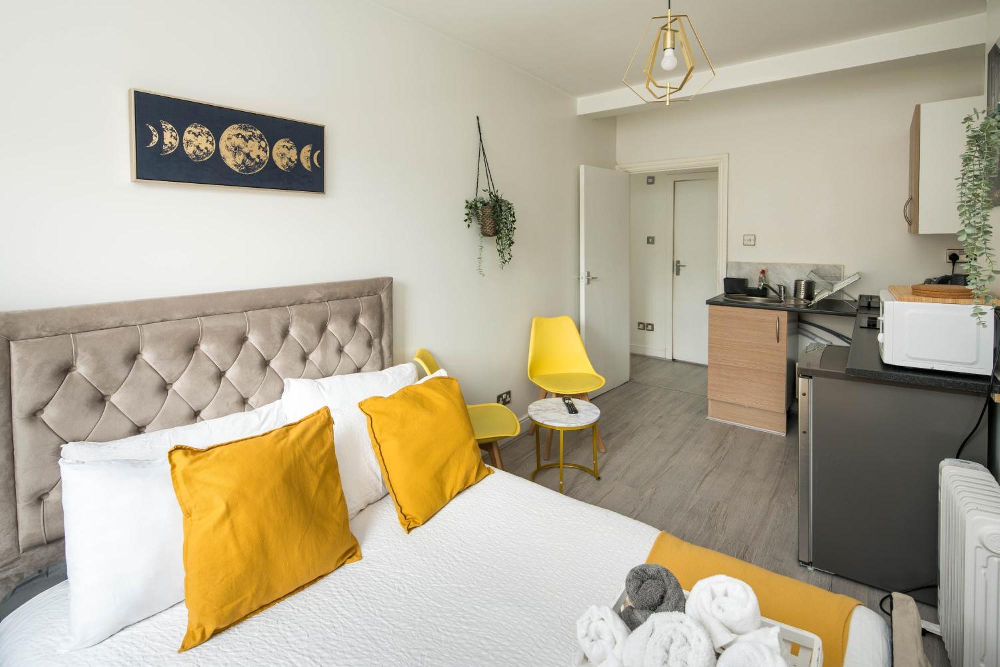 Spacious Studio For Up To 4! Sofa Bed London Exterior foto
