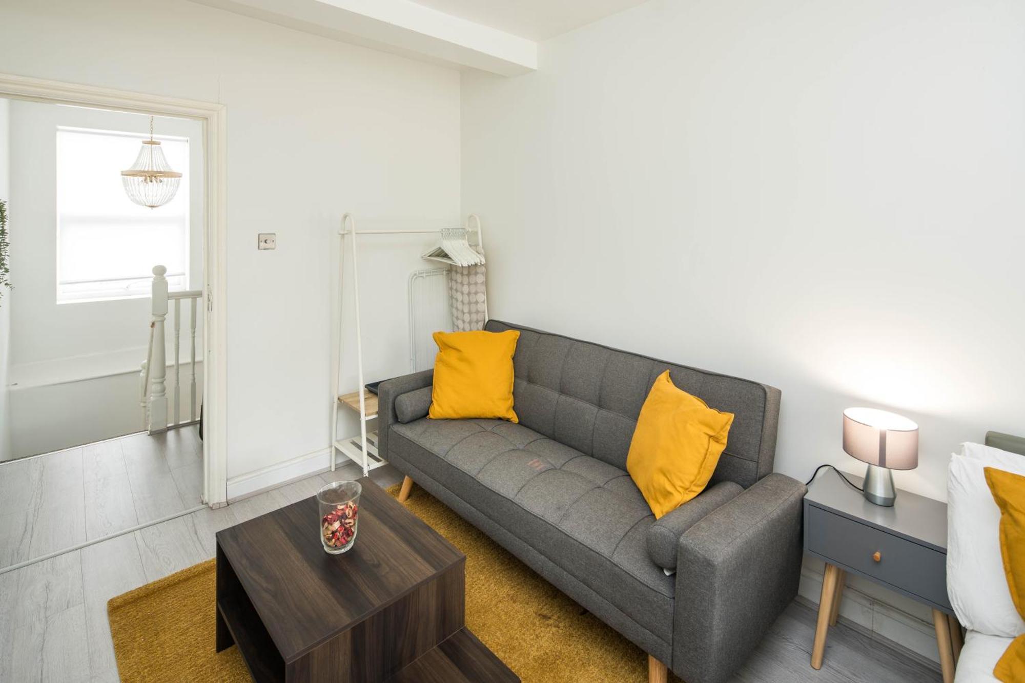 Spacious Studio For Up To 4! Sofa Bed London Exterior foto